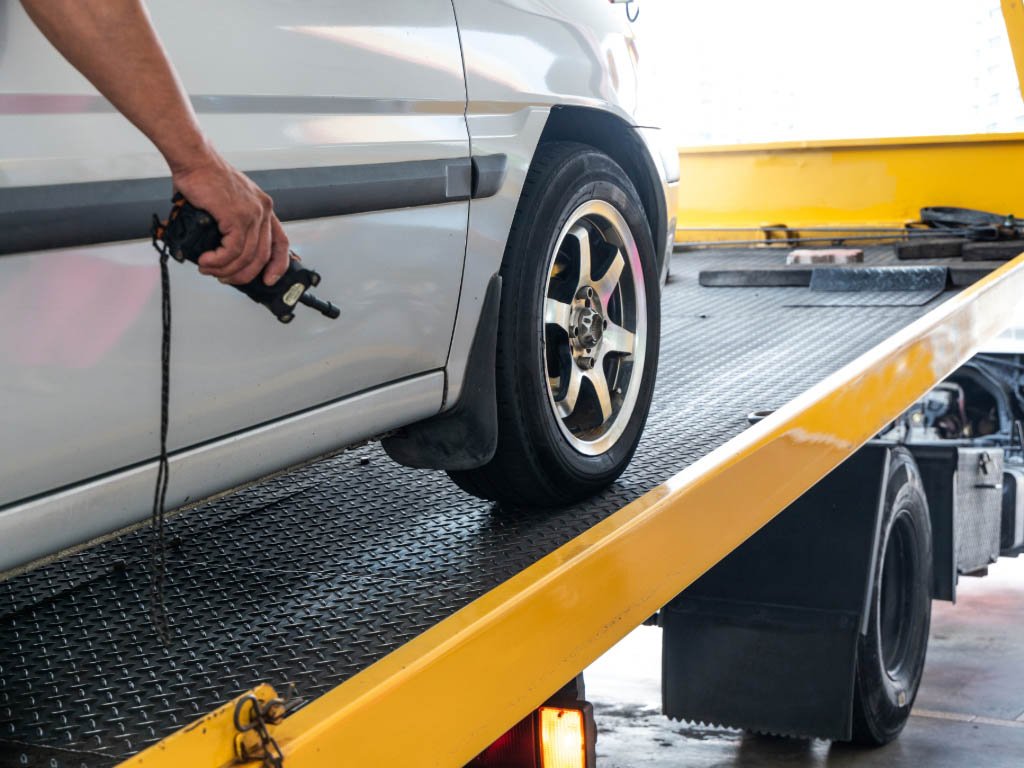 Monkey Mechanic & Towing